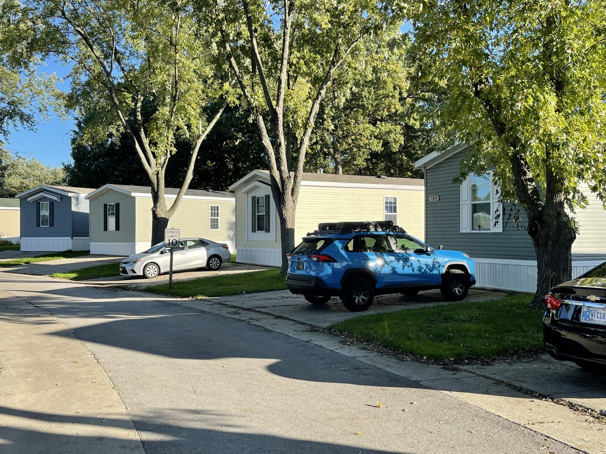 Davison Mobile Home Parks 84 - klqi09n
